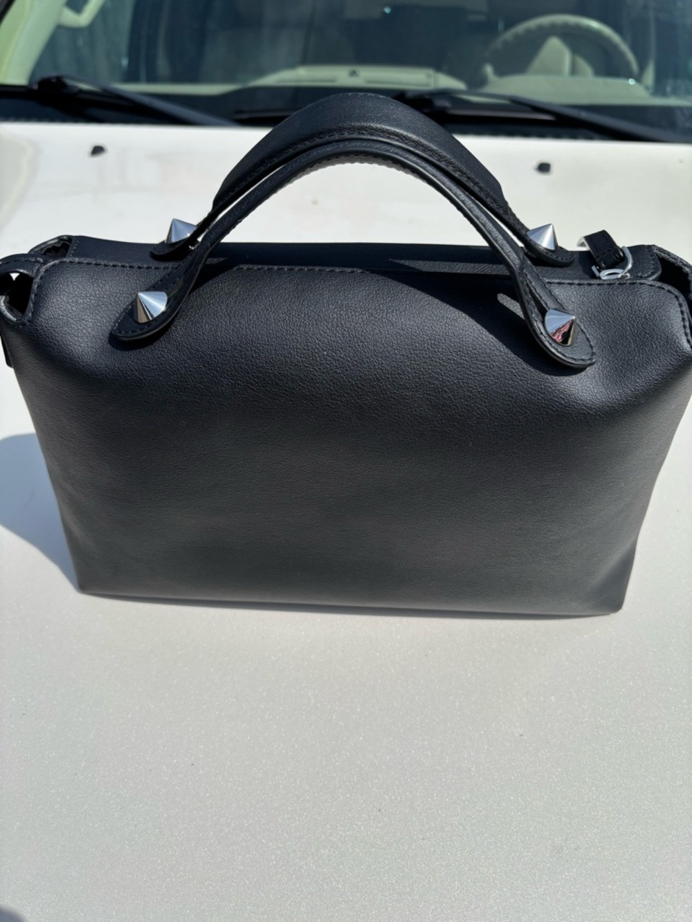 Fendi bag. Black leather By the way. USED - Picture 2 of 10